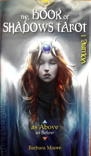 ** Book Of Shadows - Volume 1 (Libro + Cartas) Tarot