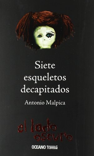 Siete esqueletos decapitados