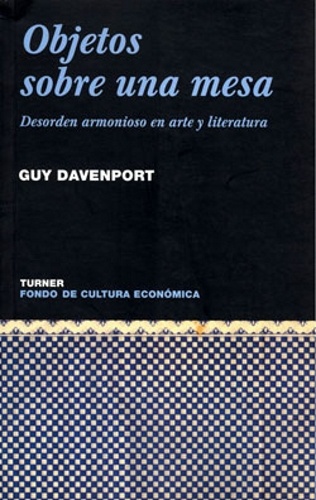 Objetos sobre una mesa