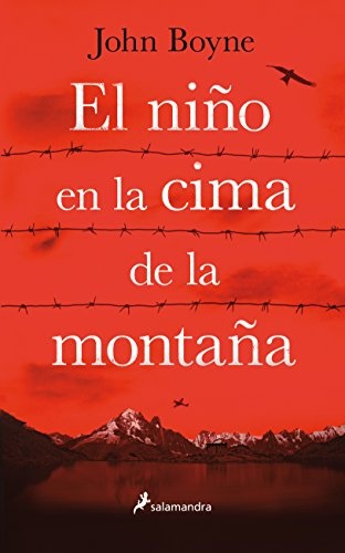 El Niño en la cima de la montaña