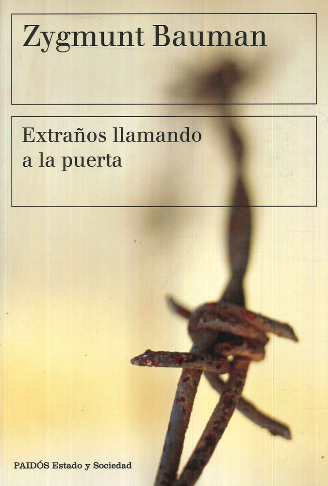 Extraños llamando a la puerta