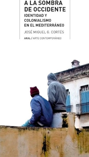 A la sombra de Occidente