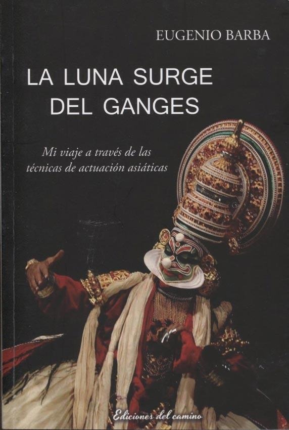 La Luna surge del Ganges