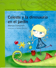 Celeste y la dinosauria en el jardin